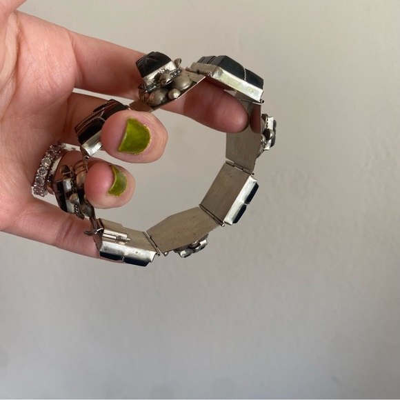 Vintage Boho Silver Tone Bracelet with Geometric Black Stones - Picture 4 of 5